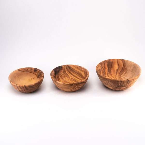 Set of 3 olive wooden bowls