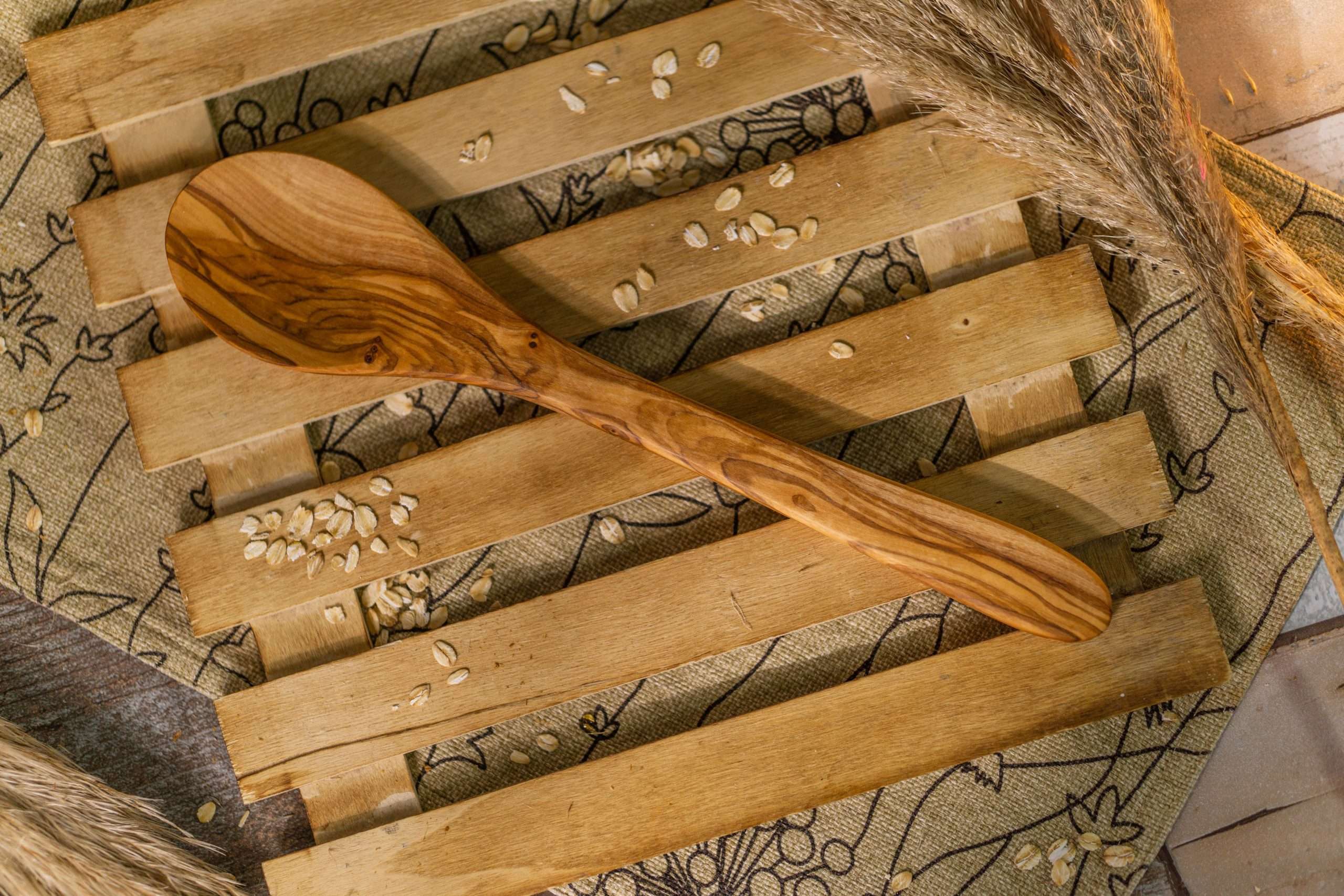 Olive Wooden Corner Spoon